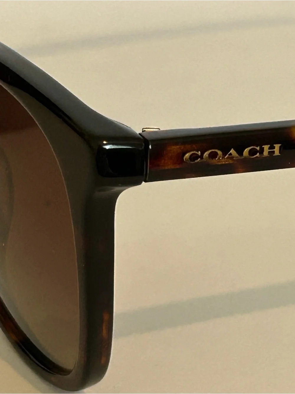 Coach Dark Tortoise Sunglasses Polarized Brown Non prescription lenses